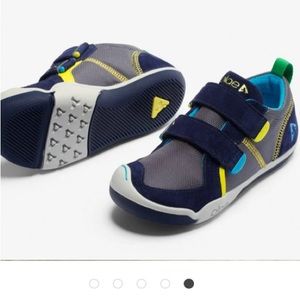 Plae Ty sneaker - US toddler 7 - navy/ steel